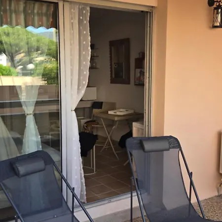 شقة Avec Terrasse Proche Plages *